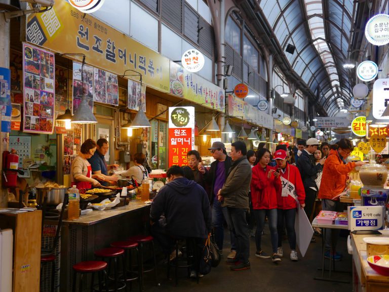 Exploring Vibrant Markets of Seoul: An Authentic Korean Experience | KTP