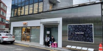 the SameE korean YG entertainment cafe