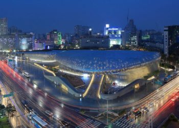 Seoul City Guide: Dongdaemun Design Plaza (DDP)