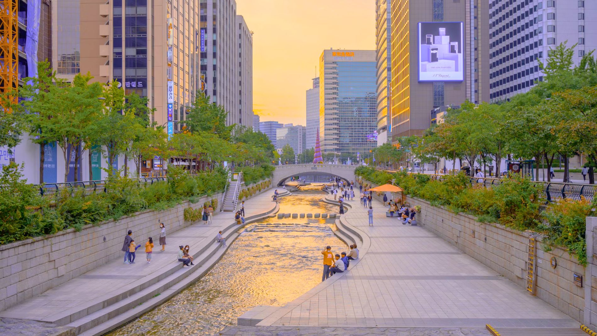 places to visit in seoul during summer