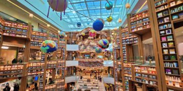 Starfield Suwon: Elevate Your Shopping Experience with Unique Attractions from Sky-High Library to Pet Park