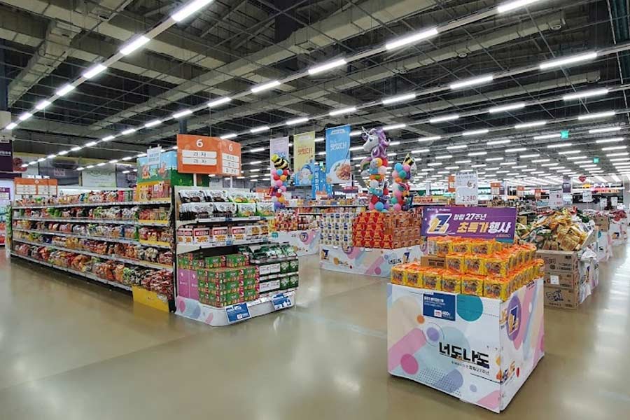 largest korean supermarkets opening hours in seoul