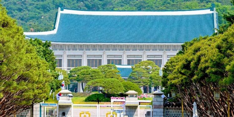 Do NOT Miss Visiting Cheong Wa Dae Before It Closes Again